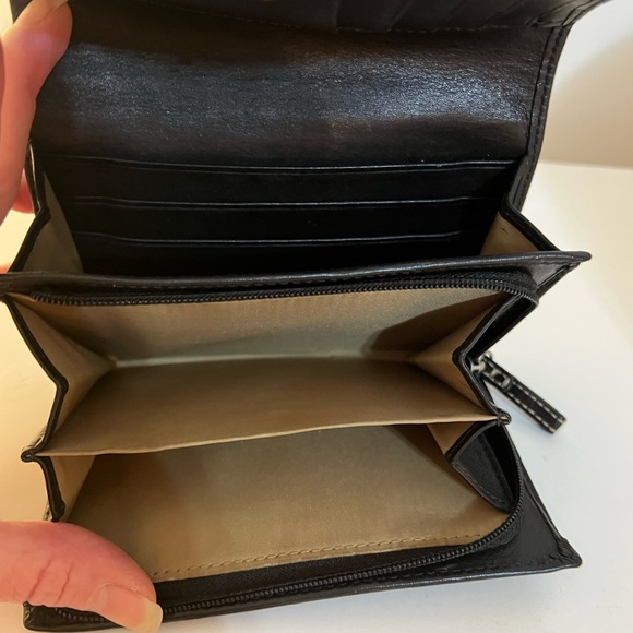 Coach Y2K Vintage Solo Black Leather Wallet with Silver Accents - Picture 9 of 13